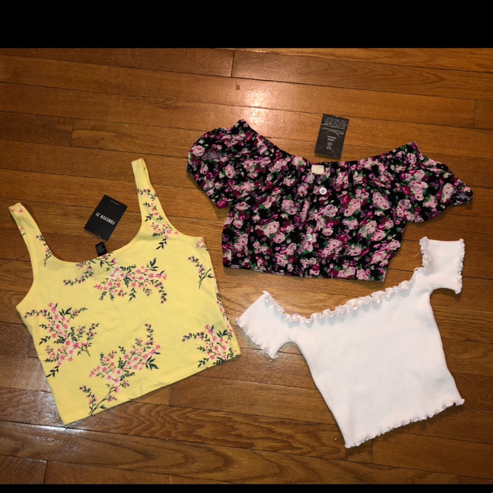 Crop top bundle 🌸 - Picture 2 of 11